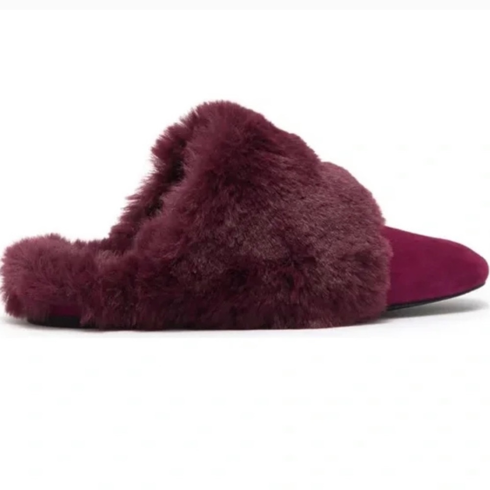 STUART WEITZMAN Edie Chill Faux Fur Trimmed Mule size 7B  cranberry colour
